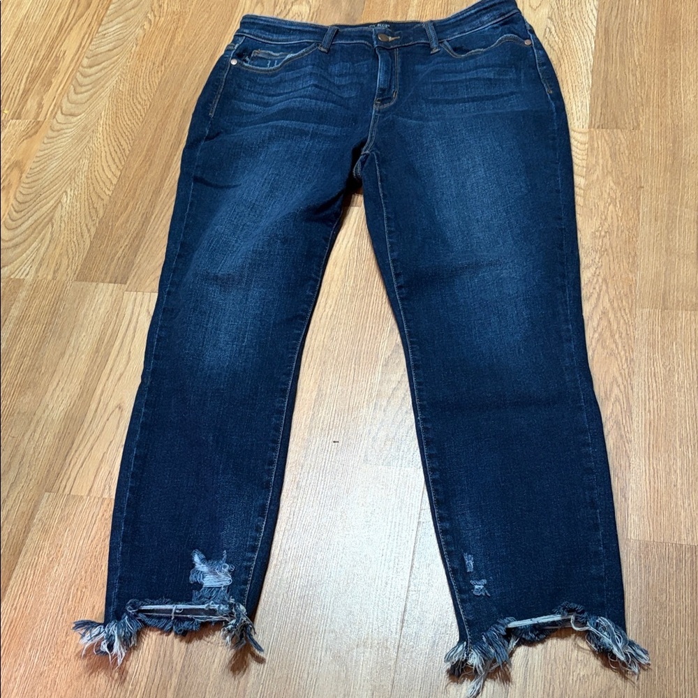 Judy Blue Dark Blue Frayed Ankle Jeans - Picture 1 of 6
